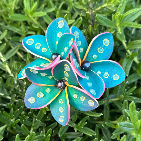 Hand-painted Triple Pua
