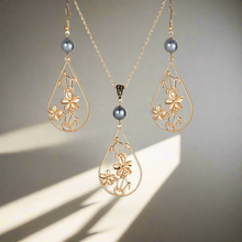 Load image into Gallery viewer, Honu Necklace Set
