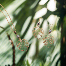 Load image into Gallery viewer, Monstera Necklace Set

