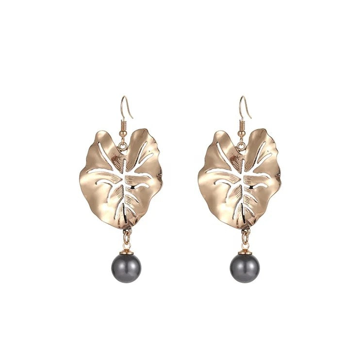 Leala Necklace Set
