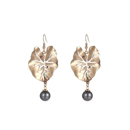 Leala Necklace Set