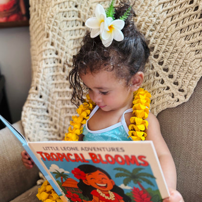 Tropical Blooms (Sāmoan & English)