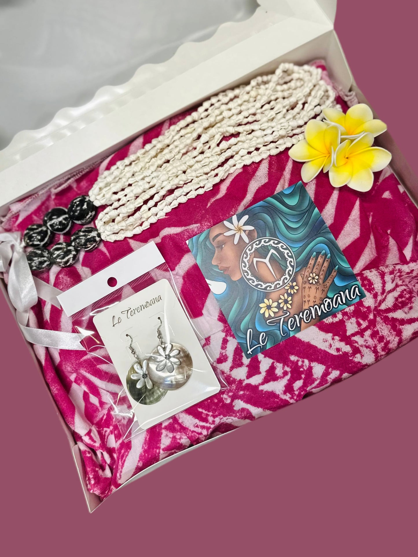 Gift box for her 🩷